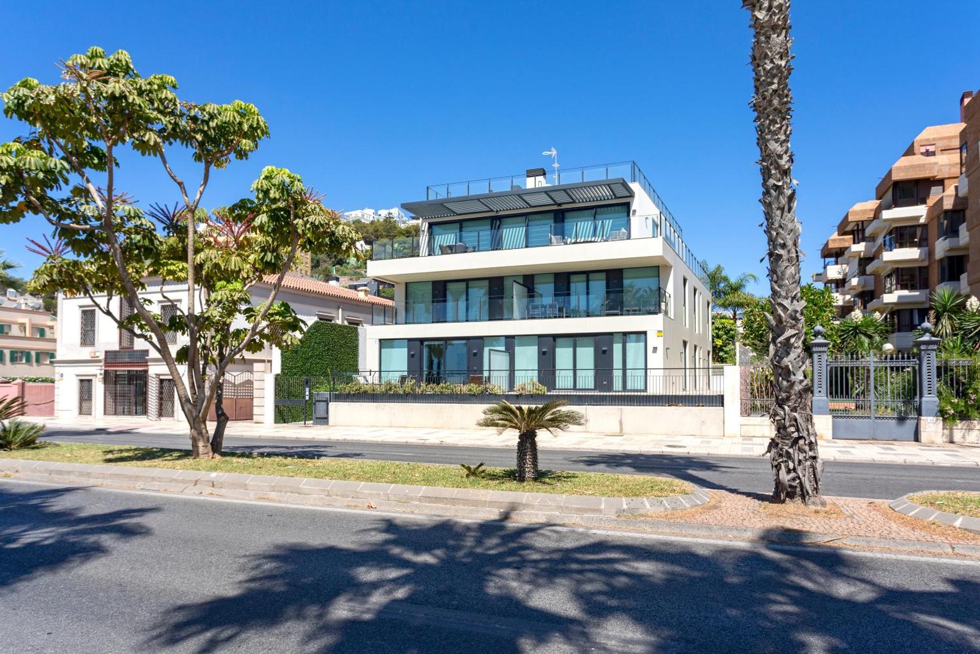 Malagueta Beach Front Luxury Apartment By Rent Me Málaga Exterior foto